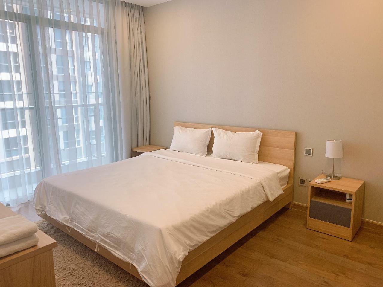 Vinhomes Landmark 81 - Luxstay Condotel Хошимин Экстерьер фото