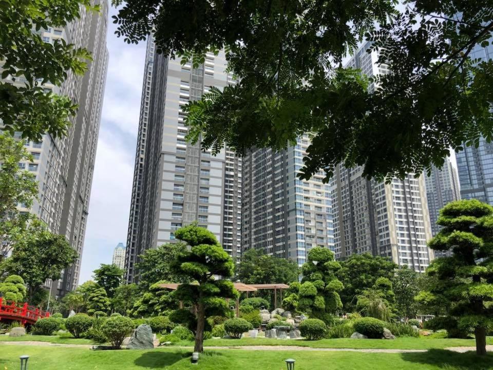 Vinhomes Landmark 81 - Luxstay Condotel Хошимин Экстерьер фото